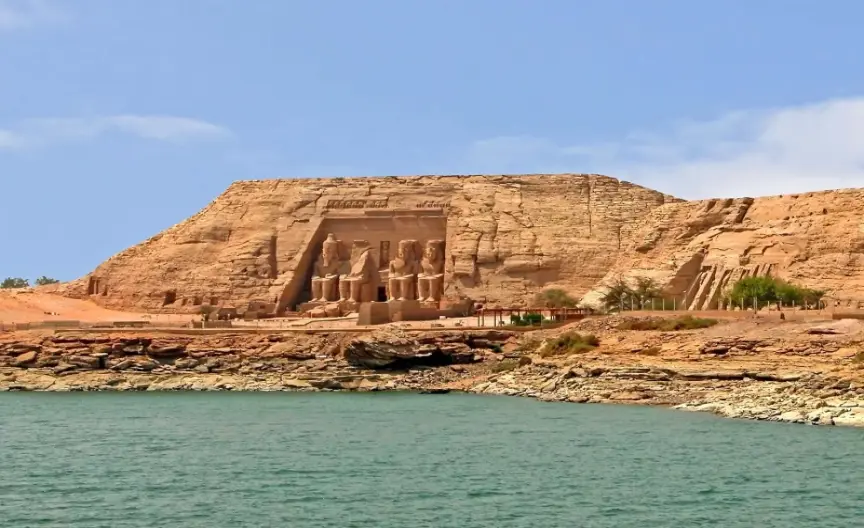 Tour to Abu Simbel Temples by Flight
